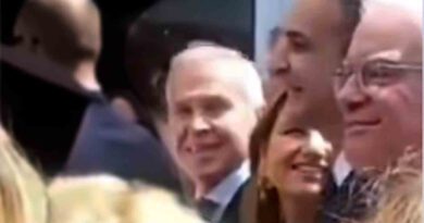 Αποδοκίμασαν Τασούλα και Μητσοτάκη στο Μεσολόγγι -video