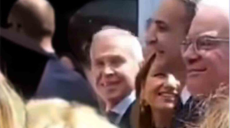 Αποδοκίμασαν Τασούλα και Μητσοτάκη στο Μεσολόγγι -video