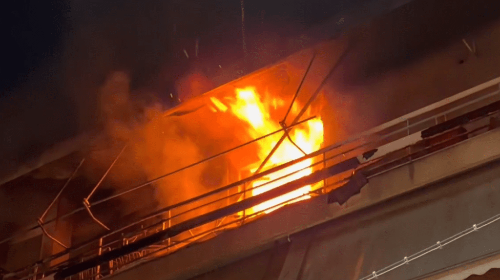 Φωτιά σε διαμέρισμα στον Κολωνό – 2 νεκροί