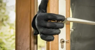 Εξιχνιάστηκαν 14 κλοπές και απόπειρα αυτών στο Λουτράκι και στη Σαλαμίνα