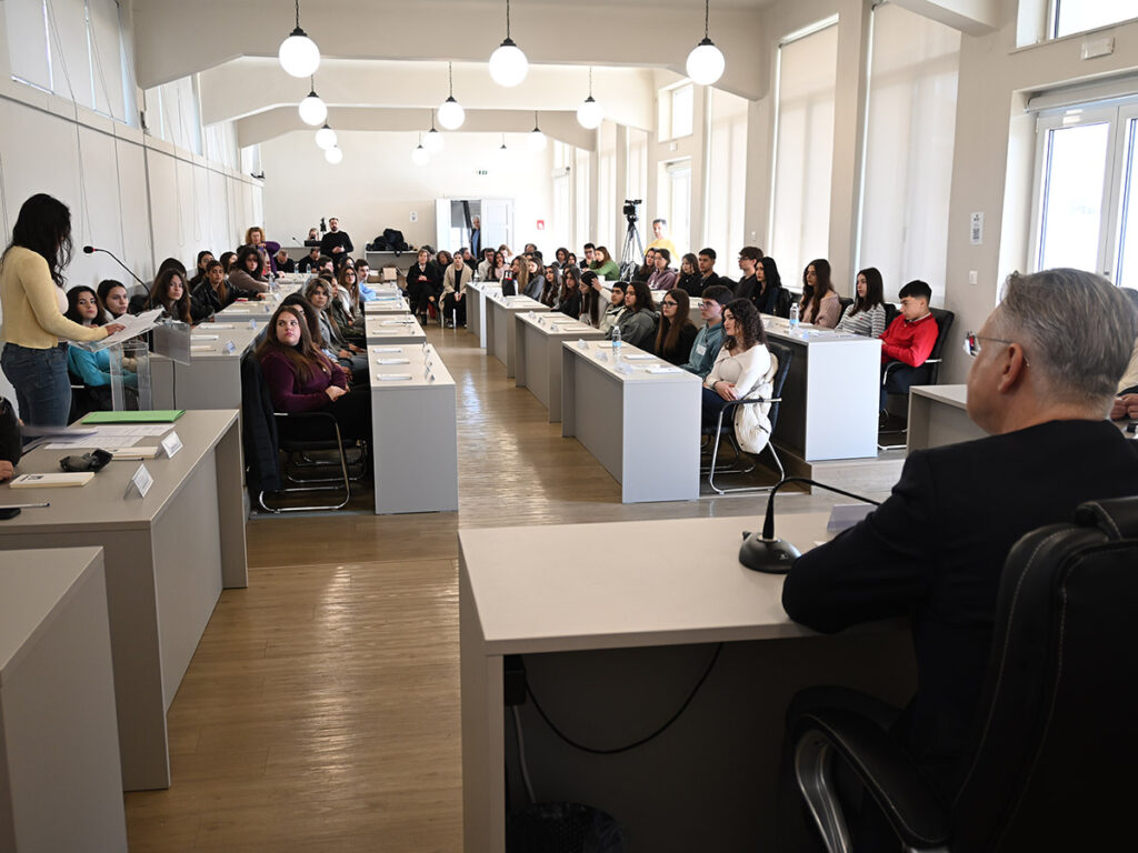 Σπάρτη | Στο επίκεντρο η φωνή της νέας γενιάς στη δεύτερη συνεδρίαση του Περιφερειακού Συμβουλίου Νέων Πελοποννήσου 2025-2026