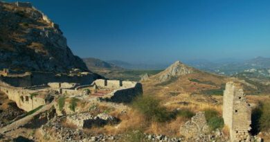 απογευματινό περίπατο στον Ακροκόρινθο – Πεντεσκούφι.