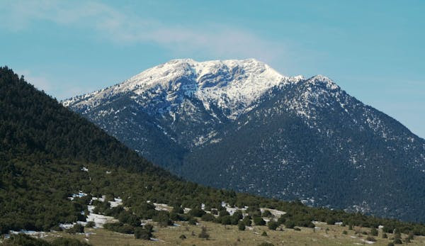 ΕΟΣ Κορινθου: Ορειβατική και Πεζοπορική στο Μαίναλο