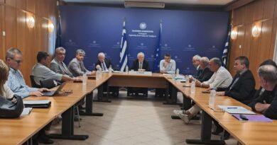 Σύσκεψη στο Υπουργείο Αγροτικής Ανάπτυξης για τις ζημιές από τον παγετό στην Κορινθία