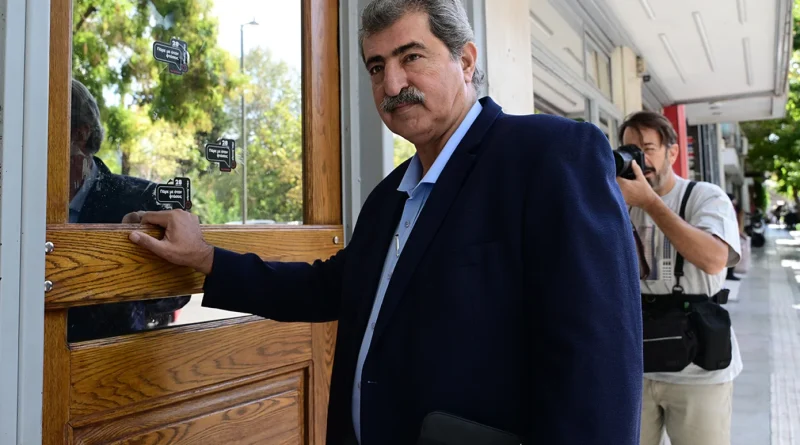Διεγράφη από την Κοινοβουλευτική Ομάδα του ΣΥΡΙΖΑ ο Παύλος Πολάκης