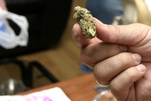 Κόρινθος: Συνελήφθησαν τρεις 19χρονοι και ένας ανήλικος με μικροποσότητα κάνναβης