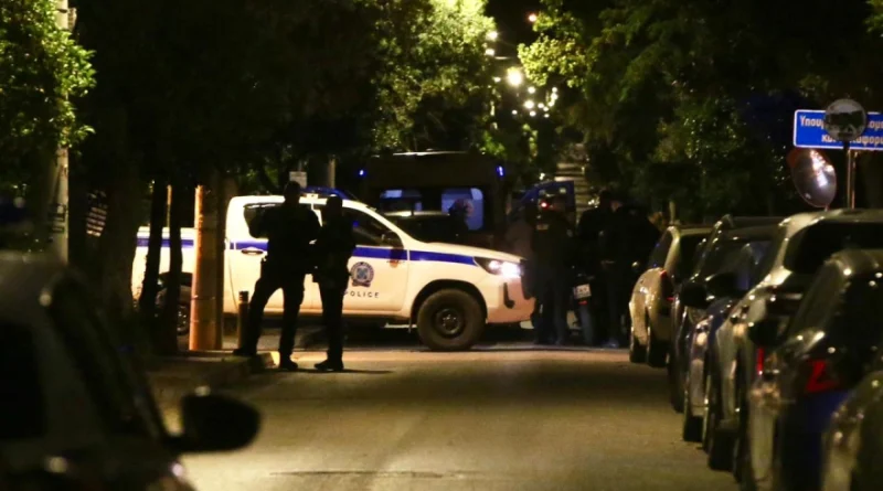 Τραγωδία στον Χολαργό: Άνδρας πυροβόλησε την γυναίκα του και στη συνέχεια αυτοκτόνησε