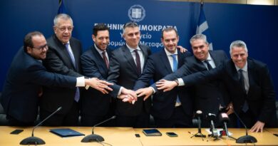Τελετή παράδοσης – παραλαβής στο Υπουργείο Υποδομών και Μεταφορών