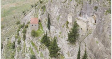 Νεμέα: Ιστορική αναδρομή στην δημιουργία του κτιριακού συγκροτήματος ”Ιερά Μονή της Παναγίας του Βράχου”