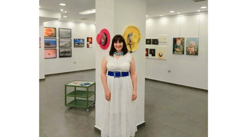 Η Αναστασία Χανιά συμμετέχει στην ομαδική έκθεση «Καλοκαίρι» στην Chili Art Gallery με έργα Wearable Art