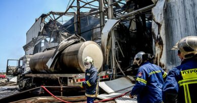 Στον εισαγγελέα σήμερα οι συλληφθέντες για τη φονική έκρηξη σε εργοστάσιο στα Εξαμίλια Κορινθίας