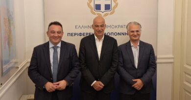 Συνάντηση εργασίας του Περιφερειάρχη Πελοποννήσου Δημήτρη Πτωχού με τον Υπουργό Εθνικής Άμυνας Νίκο Δένδια