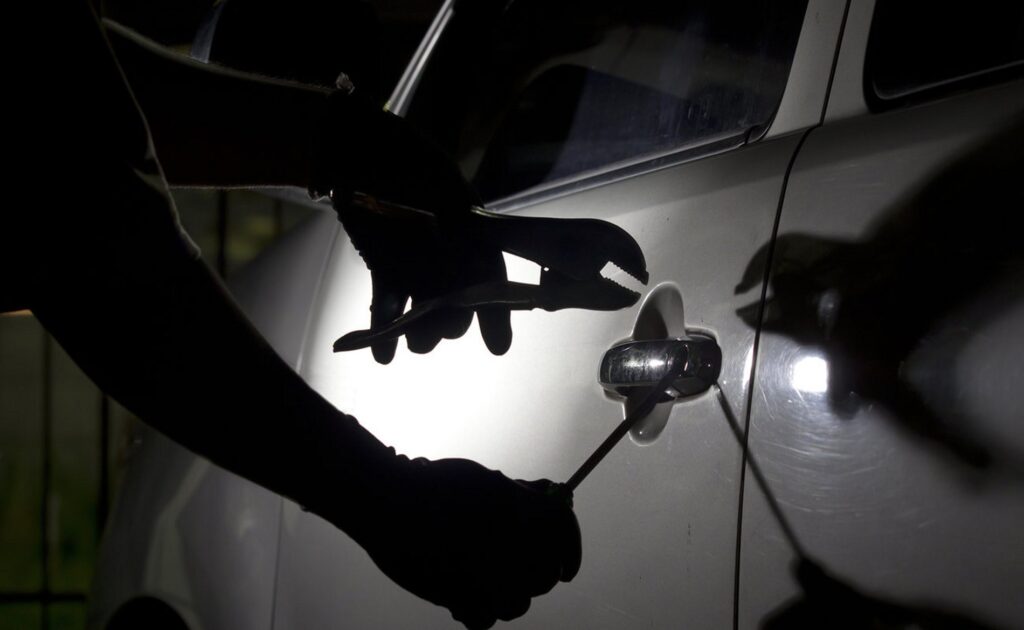 Νεμέα: Διάρρηξη σε αγροτικό ΙΧ αλλά δεν έκλεψαν το ίδιο το αυτοκίνητο
