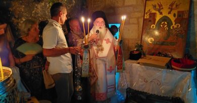 Ιερά Αγρυπνία στην ιστορική Ιερά Μονή Παναγίας Βράχου Νεμέας.
