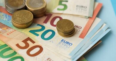 Το σχέδιο για το ιδιωτικό χρέος: Προστασία πρώτης κατοικίας, 72 δόσεις και εξωδικαστικός
