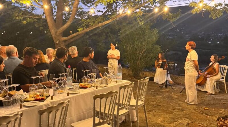 «Ανάμεσα σε Θεούς και Αμπέλια»