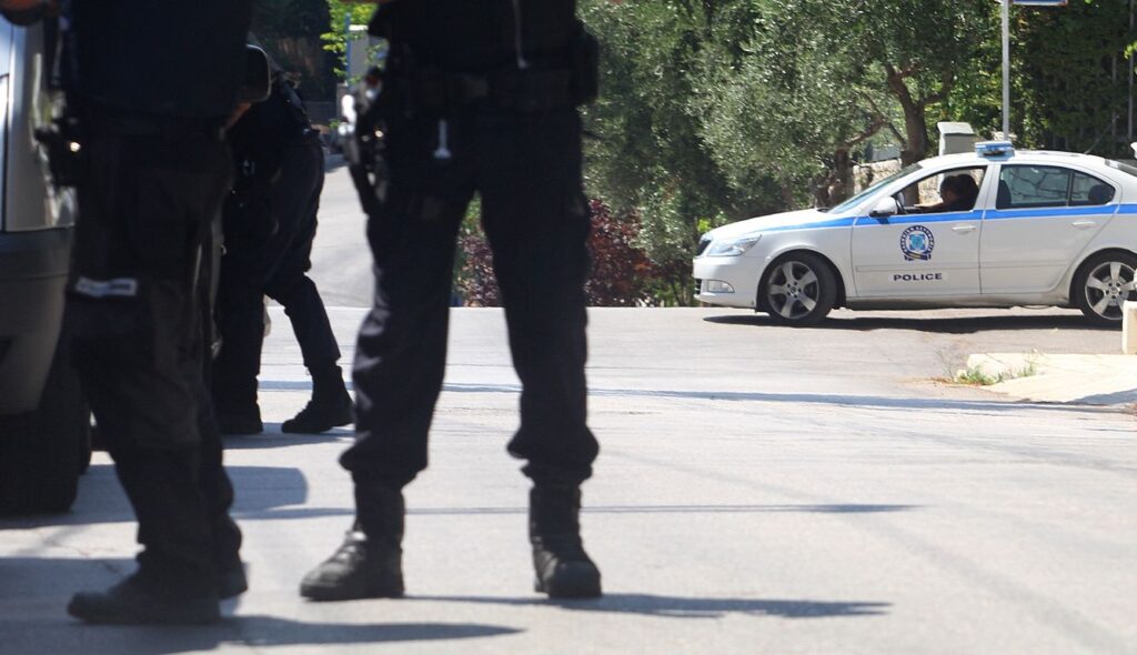 Συνελήφθησαν 13 άτομα σε αστυνομικές επιχειρήσεις στην Αργολίδα και στην Κορινθία