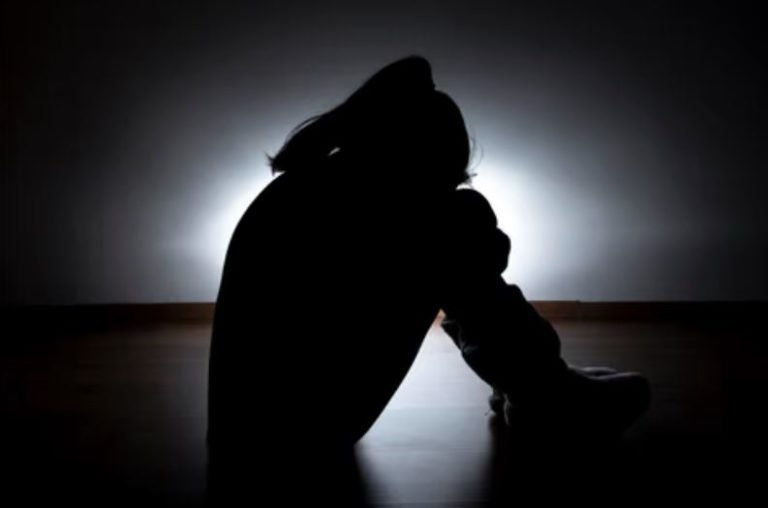 Αγρίνιο: 14χρονος κατηγορείται για βιασμό συμμαθήτριας
