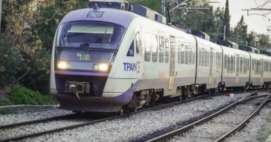 Αρχαία Κόρινθος: Άνδρας παρασύρθηκε από συρμό του Προαστιακού
