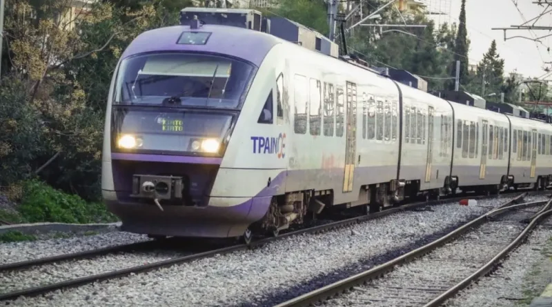 Αρχαία Κόρινθος: Άνδρας παρασύρθηκε από συρμό του Προαστιακού