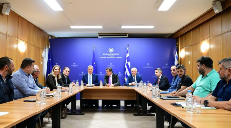 Μ.Σχοινάς: Τα προβλήματα δεν λύνονται με χάιδεμα αυτιών και εύκολες υποσχέσεις- Ουσιαστικός διάλογος με εκπροσώπους αγροτικών φορέων