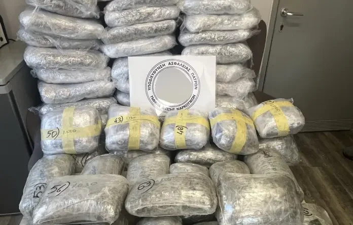Σύλληψη για μεταφορά και διακίνηση μεγάλης ποσότητας ακατέργαστης κάνναβης
