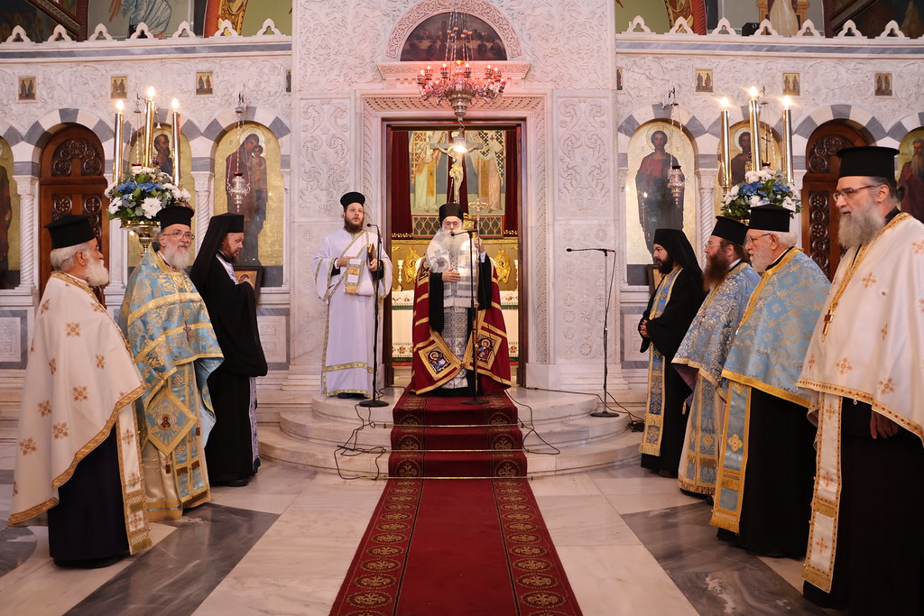 Ο Εορτασμός της Αγίας Σκέπης της Θεοτόκου και της Εθνικής Επετείου του «ΟΧΙ» στην Ι. Μητρόπολη Κορίνθου