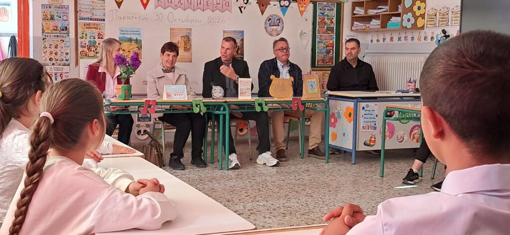 Μικροί δημοσιογράφοι εν δράσει – Συνέντευξη του Δημάρχου Σπάρτης σε μαθητές του Δημοτικού Σχολείου Αμυκλών