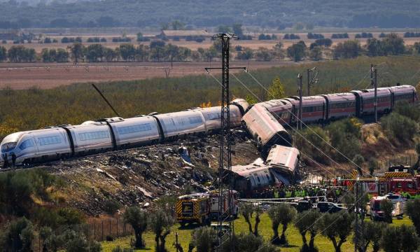 Τραγωδία στην Ισπανία: 68 νεκροί από σύγκρουση τρένων